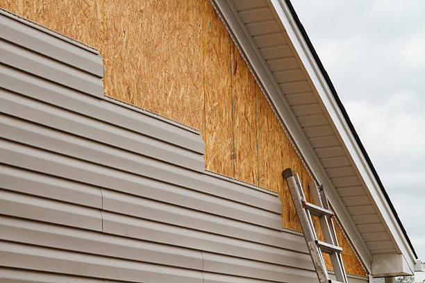 24/7 Emergency Siding experts in Roanoke, TX